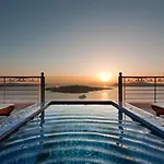Nefeles Luxury Hotel Fira (Santorini)