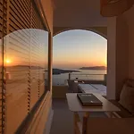 Nefeles Luxury Hotel