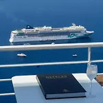 Hotel Nefeles Luxury Fira (Santorini)