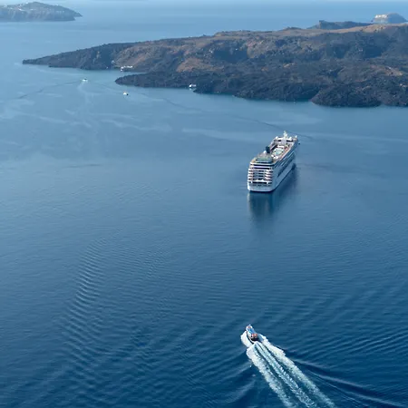 Hotel Nefeles Luxury Fira (Santorini)