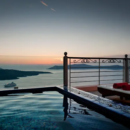Hotel Nefeles Luxury Fira (Santorini)