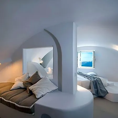 Nefeles Luxury Hotel