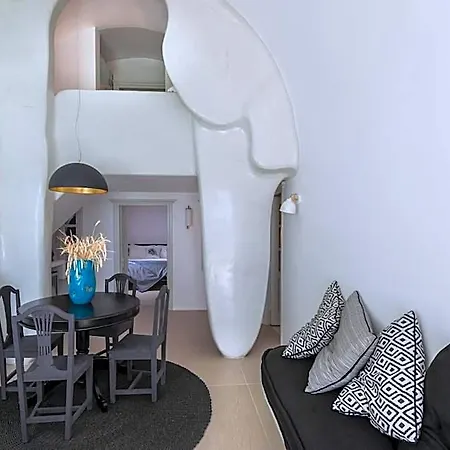 Nefeles Luxury Fira (Santorini)