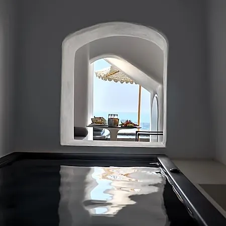 Nefeles Luxury 4* Fira (Santorini)