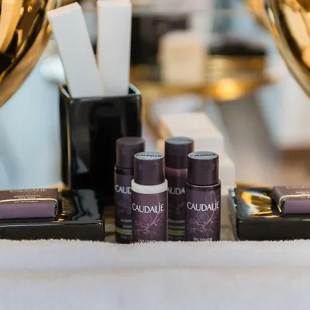 Nefeles Luxury 4* Fira (Santorini)