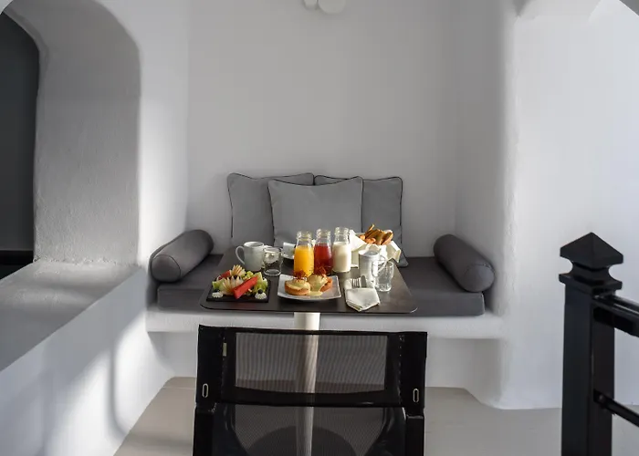 Nefeles Luxury 4* Fira (Santorini)