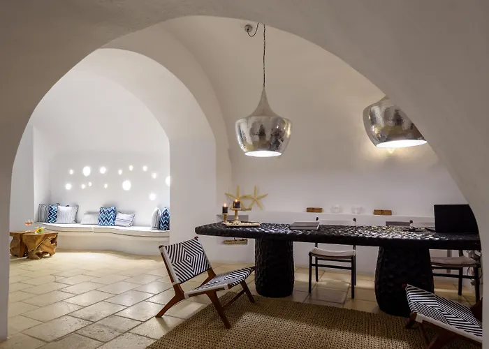 Nefeles Luxury Hotel 4*