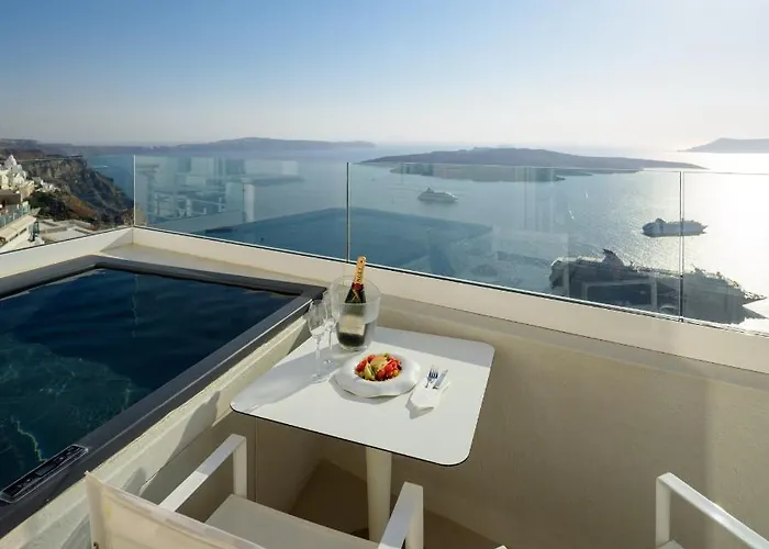 Nefeles Luxury Hotel