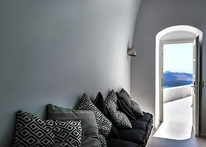 Nefeles Luxury Fira (Santorini)