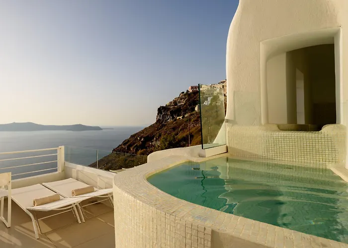 Nefeles Luxury Hotel 4*