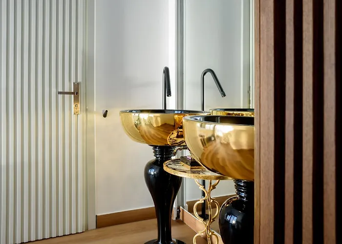 Nefeles Luxury Fira (Santorini)