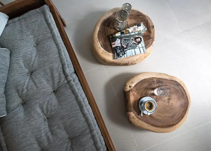 네펠레스 럭셔리 스위트 4* 산토리니