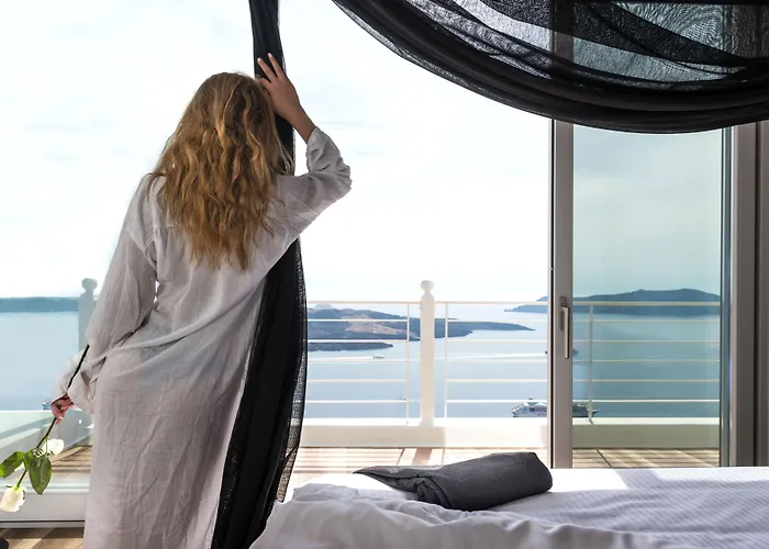 Nefeles Luxury Fira (Santorini)