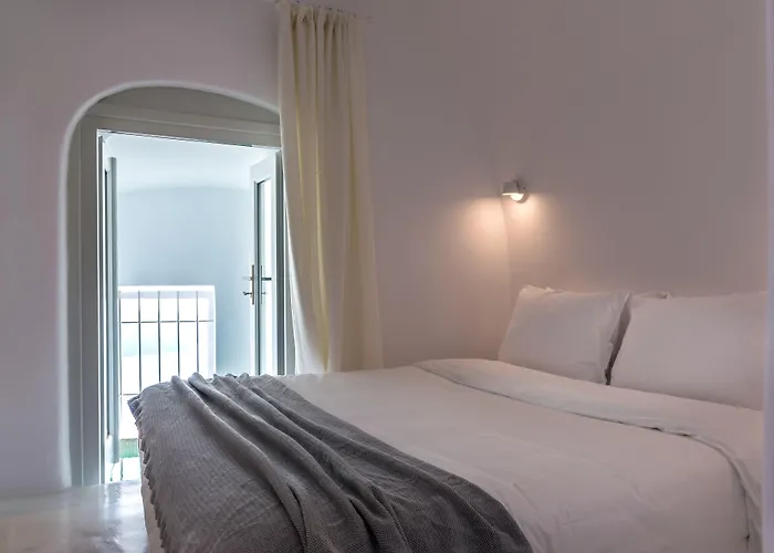 Nefeles Luxury Hotel 4*