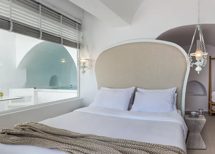 Nefeles Luxury Hotel Fira (Santorini)