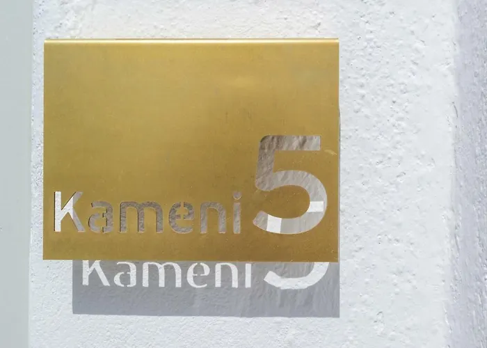 Nefeles Luxury Hotel Fira (Santorini)