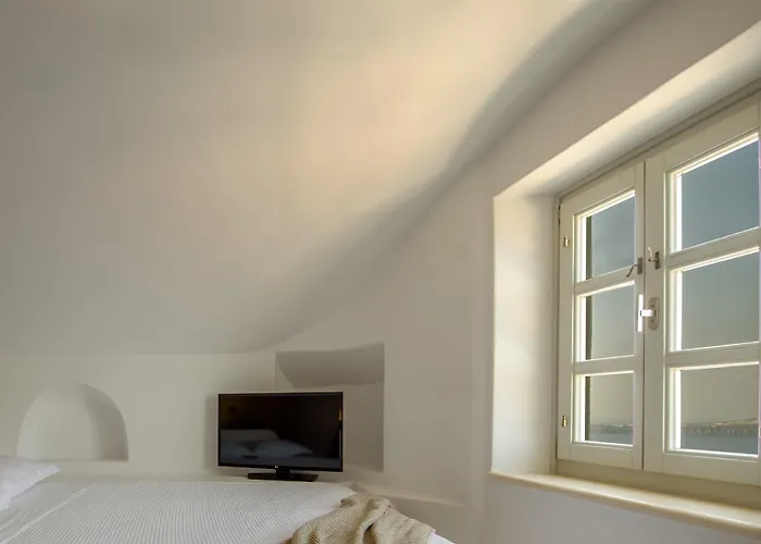 Nefeles Luxury Hotel