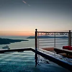 Hotel Nefeles Luxury Fira (Santorini)